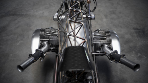 R18 `The Revival Birdcage`