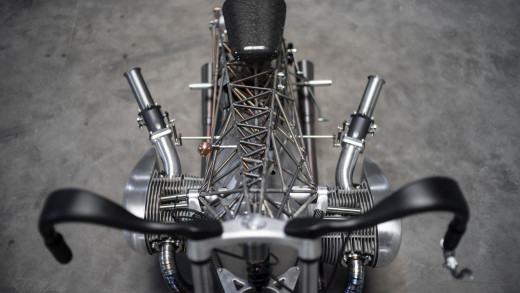 R18 `The Revival Birdcage`