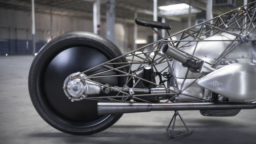 R18 `The Revival Birdcage`